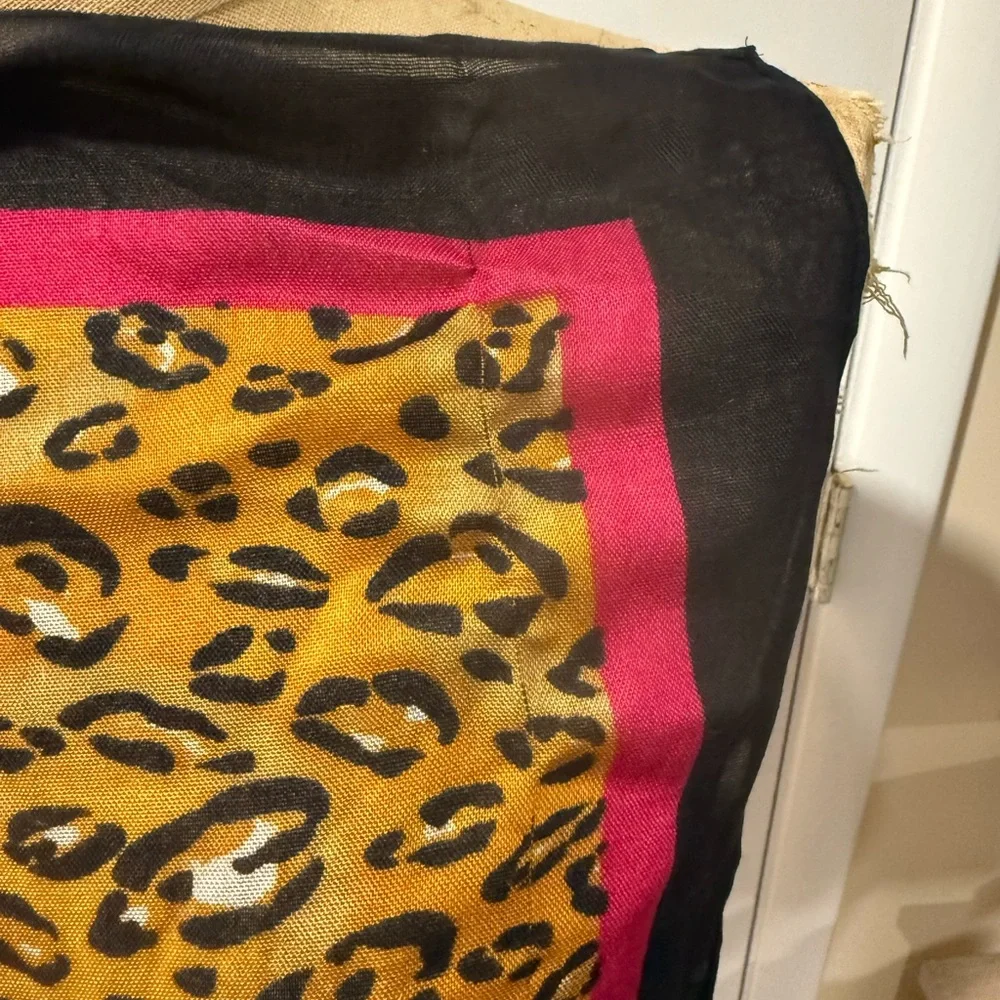 Estate Isaac Mizrahi Live Cheetah Print Scarf